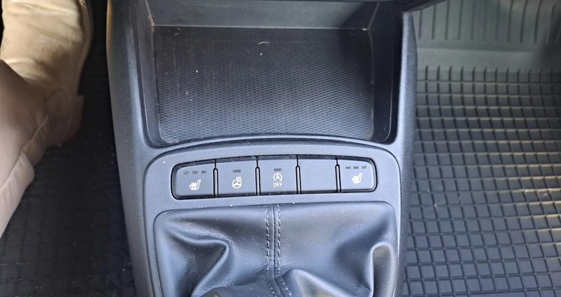 Hyundai i10 cena 49500 przebieg: 40500, rok produkcji 2021 z Zawiercie małe 326